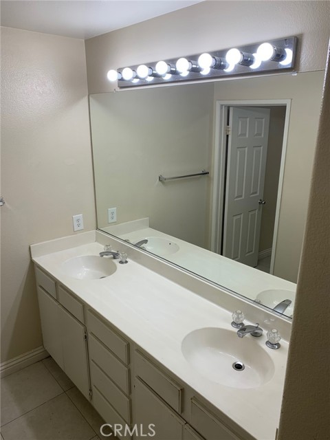 MLS #WS25208630 image #10