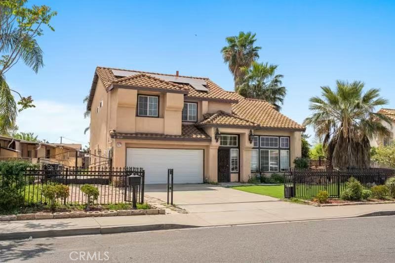 MLS #WS25210089 image #0