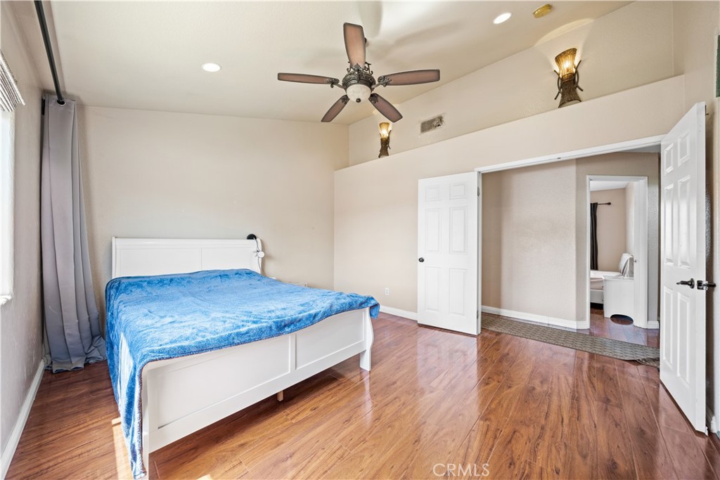 MLS #WS25210089 image #17