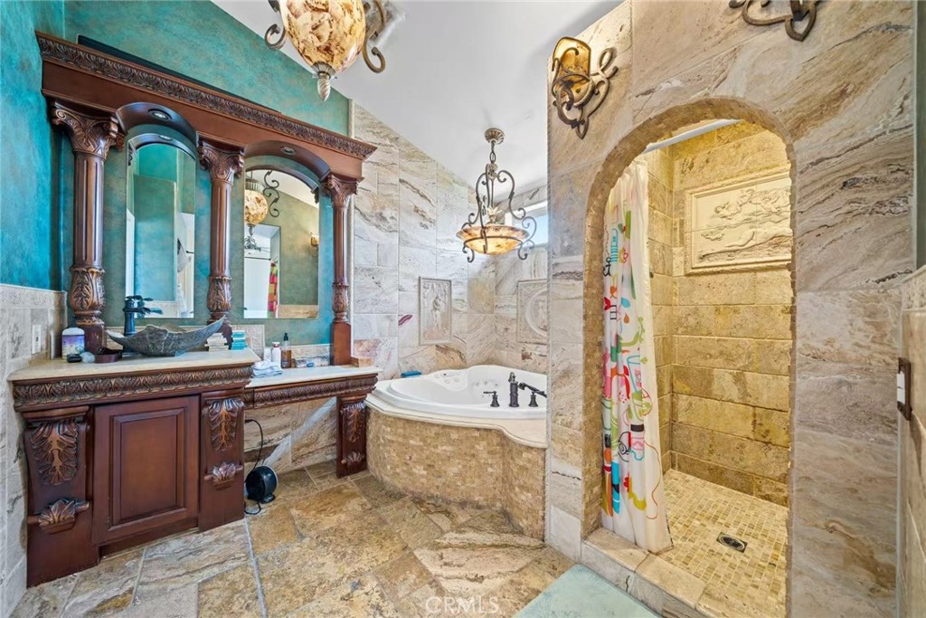 MLS #WS25210089 image #19