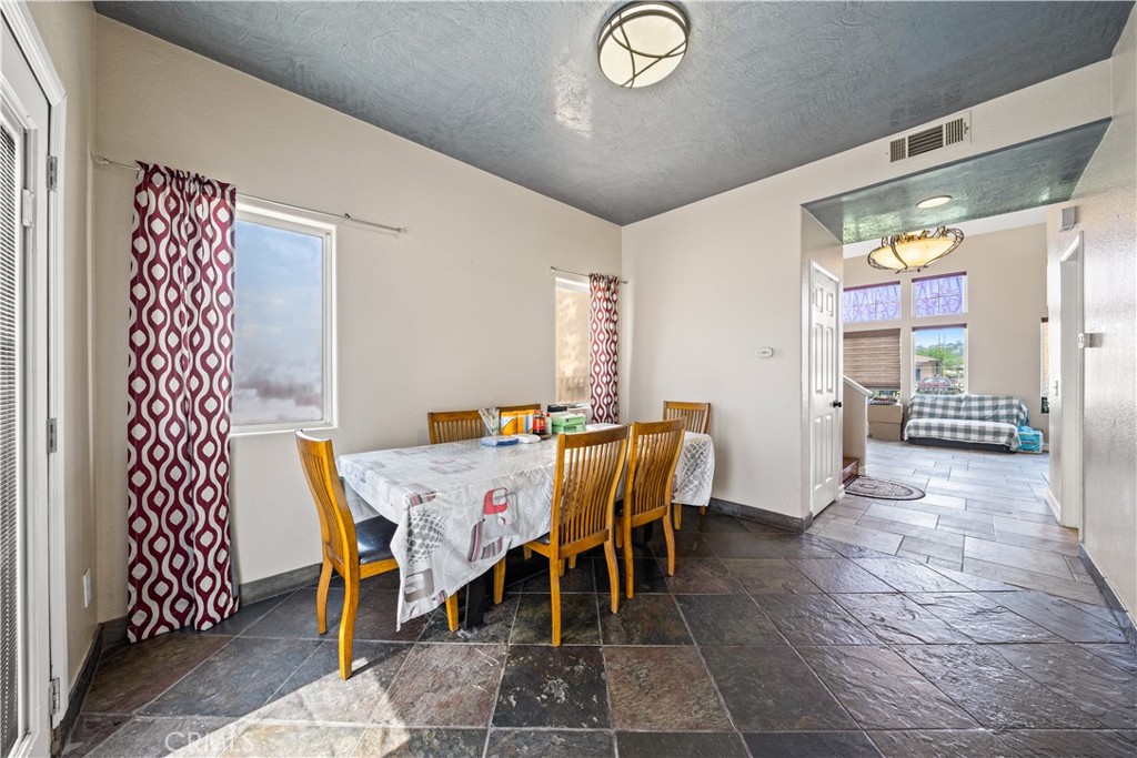 MLS #WS25210089 image #6