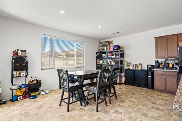 MLS #WS25210177 image #5