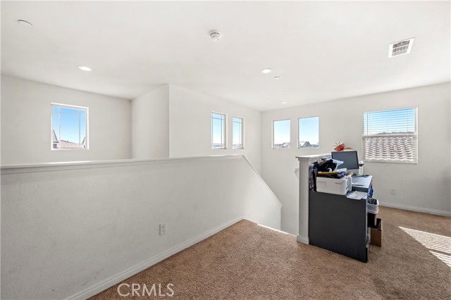 MLS #WS25210177 image #8