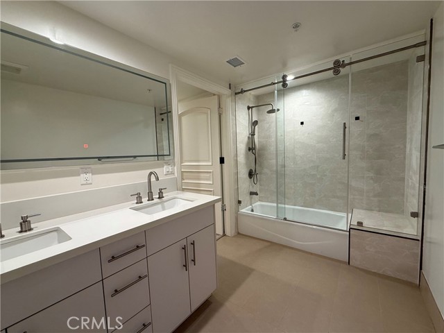 MLS #WS25214146 image #10