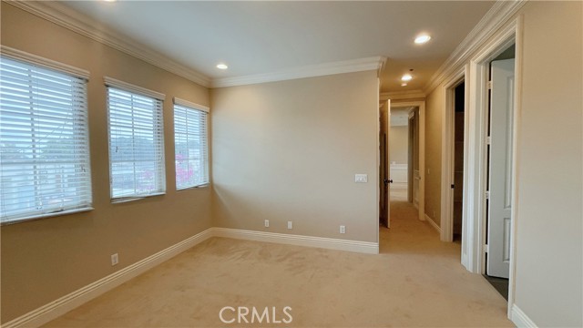 MLS #WS25214352 image #19