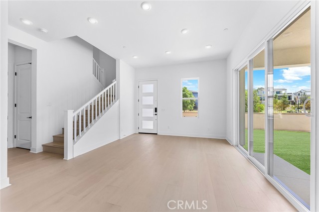 MLS #WS25214362 image #12