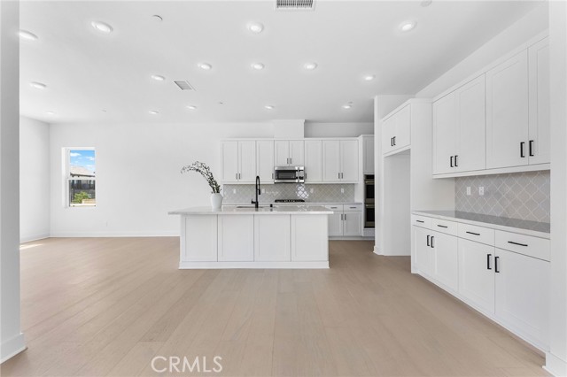 MLS #WS25214362 image #13