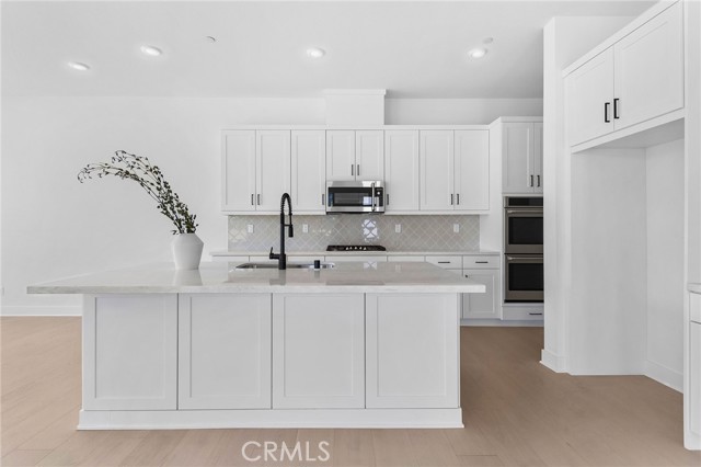 MLS #WS25214362 image #14