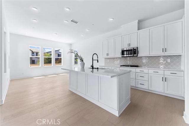 MLS #WS25214362 image #15