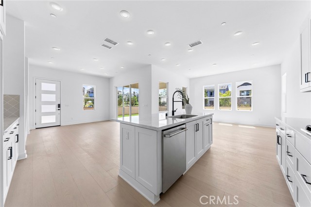 MLS #WS25214362 image #20