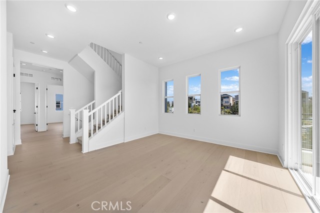 MLS #WS25214362 image #31