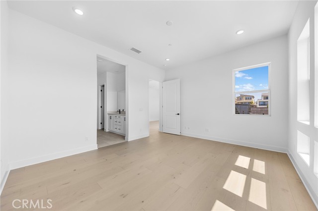 MLS #WS25214362 image #42