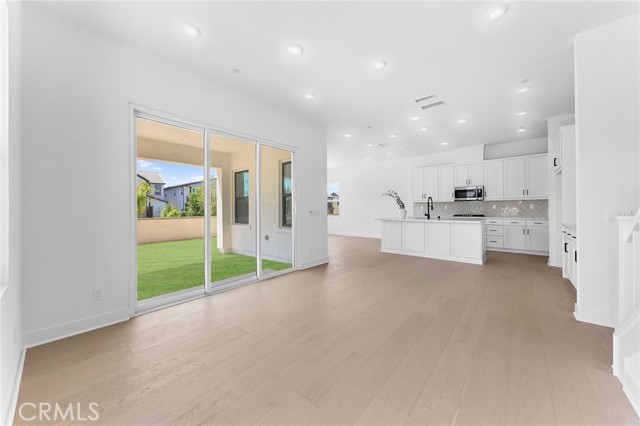 MLS #WS25214362 image #9