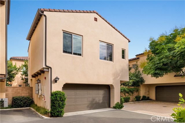 MLS #WS25214768 image #1