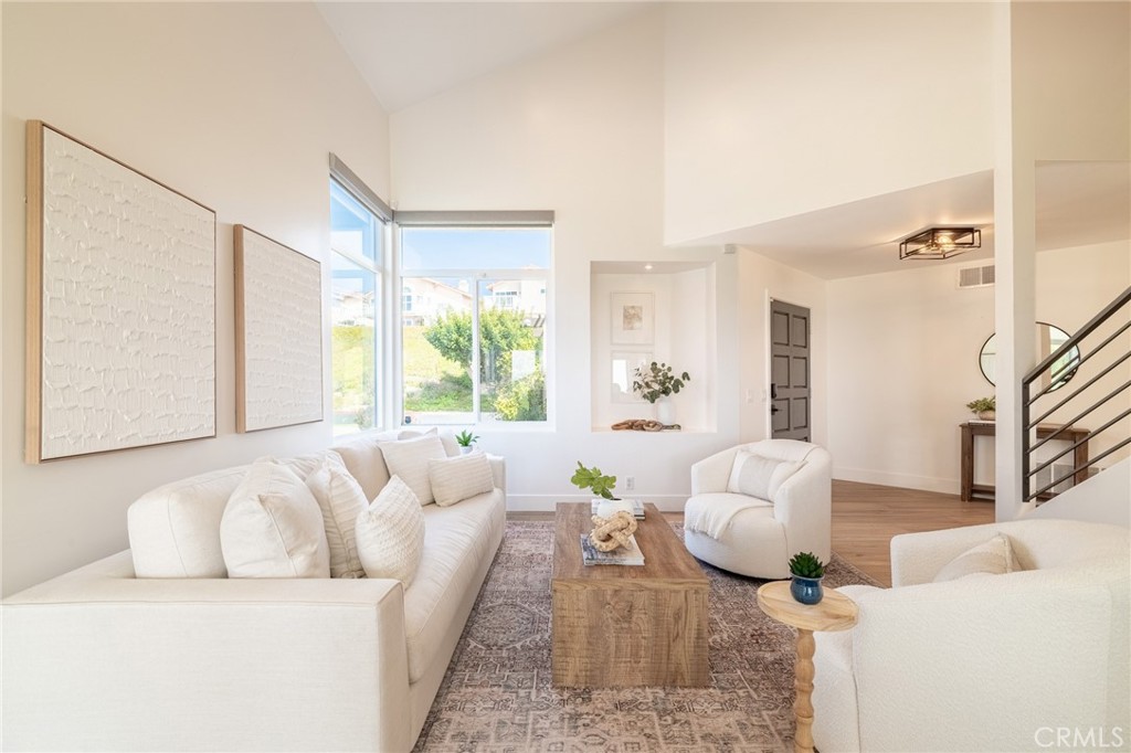 MLS #WS25215159 image #10