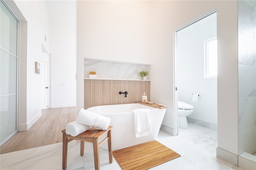 MLS #WS25215159 image #42