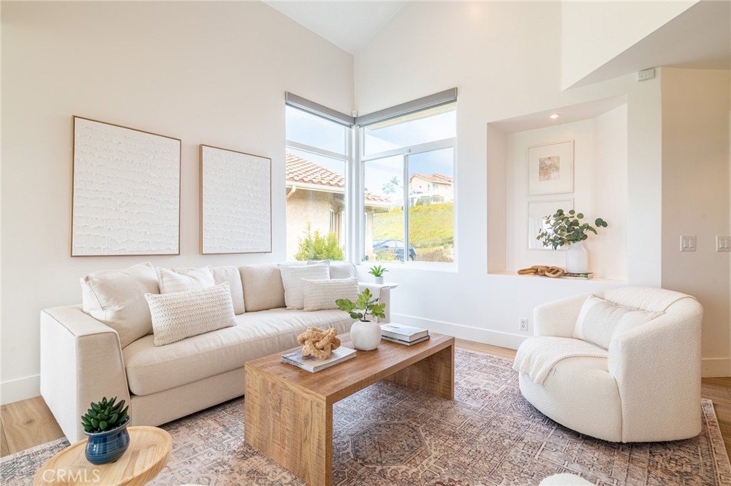 MLS #WS25215159 image #5