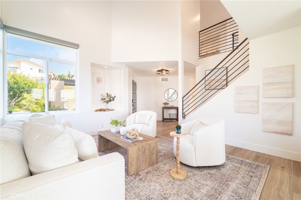 MLS #WS25215159 image #9