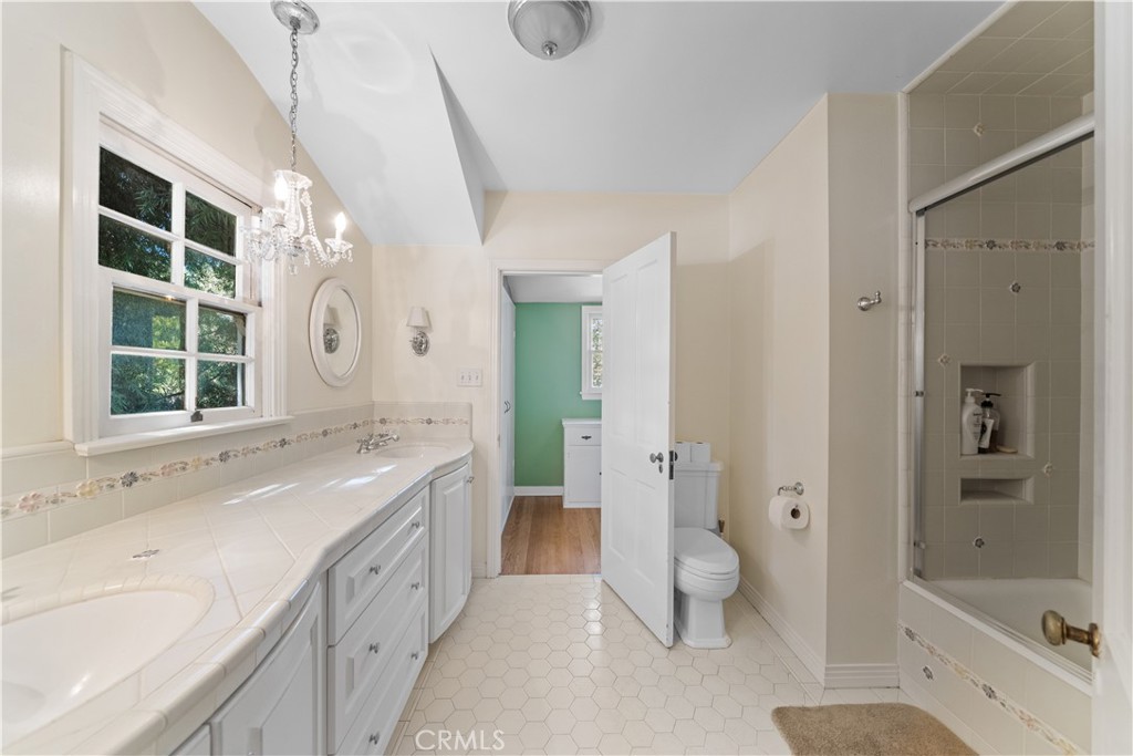 MLS #WS25215314 image #35