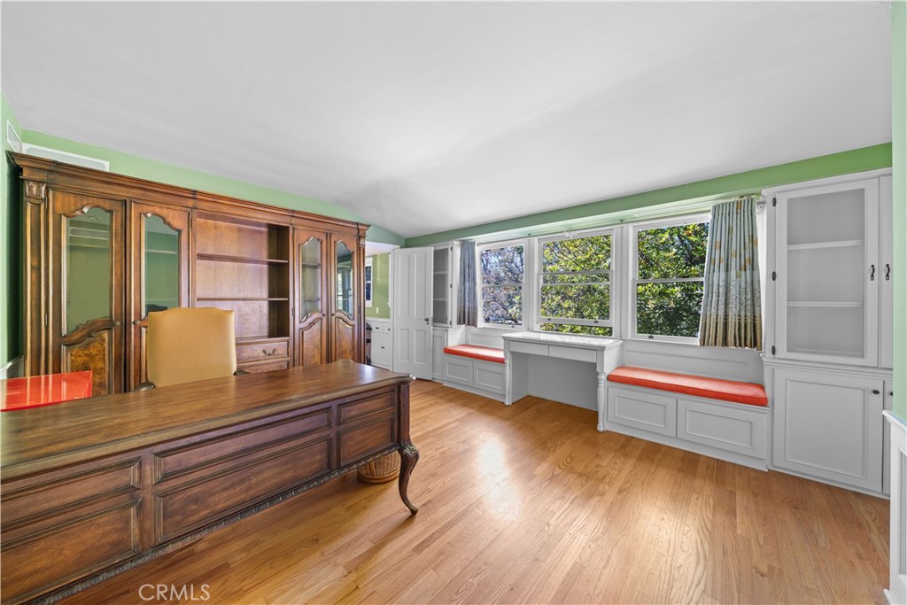 MLS #WS25215314 image #41