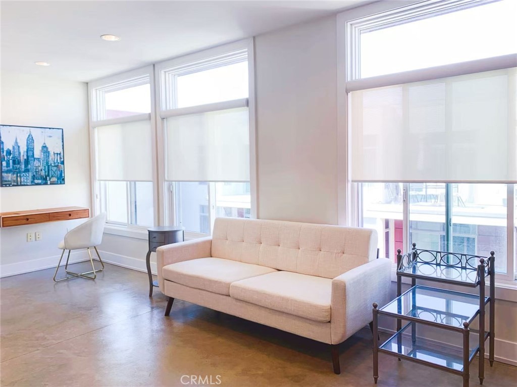 MLS #WS25215442 image #2