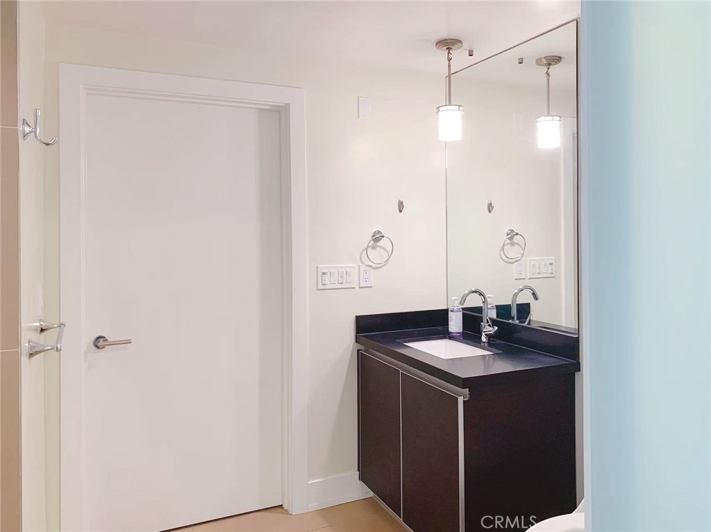 MLS #WS25215442 image #9