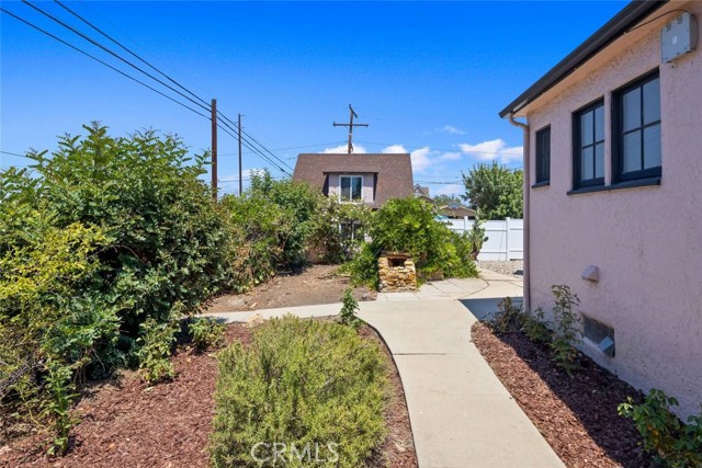 MLS #WS25215506 image #1