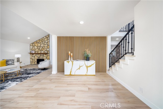 MLS #WS25216454 image #5