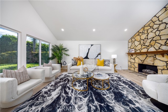 MLS #WS25216454 image #8