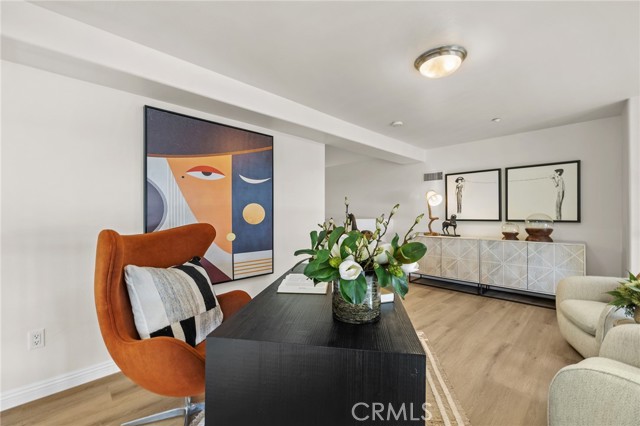 MLS #WS25217245 image #17