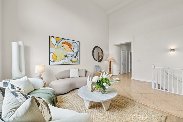 MLS #WS25217245 image #2