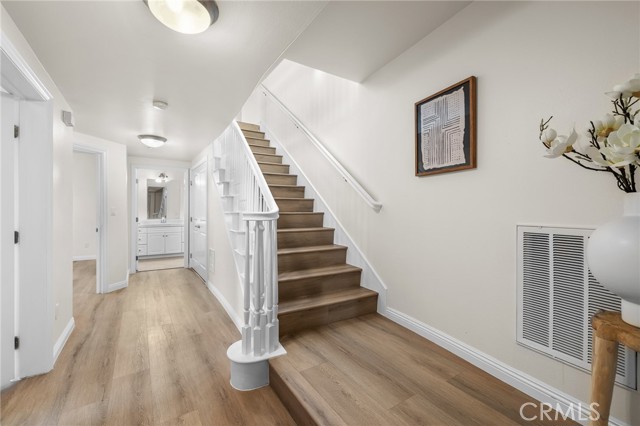 MLS #WS25217245 image #20