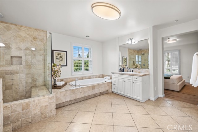 MLS #WS25217245 image #24