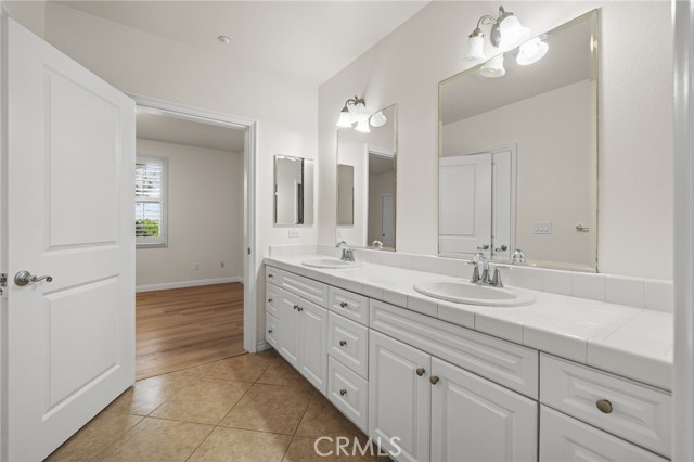 MLS #WS25217245 image #28