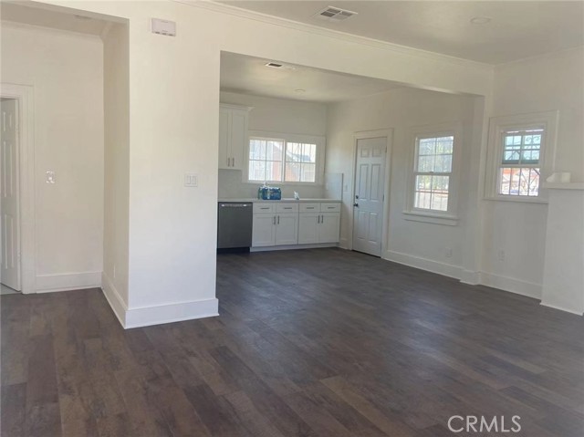 MLS #WS25217461 image #2