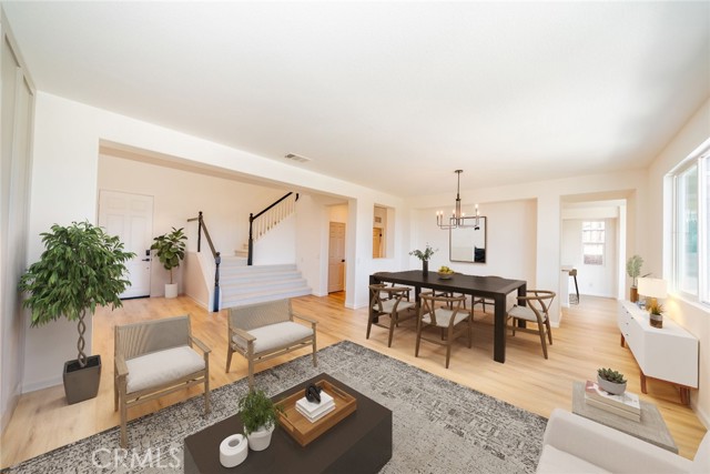 MLS #WS25217746 image #2