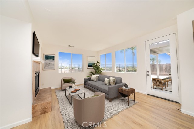 MLS #WS25217746 image #9