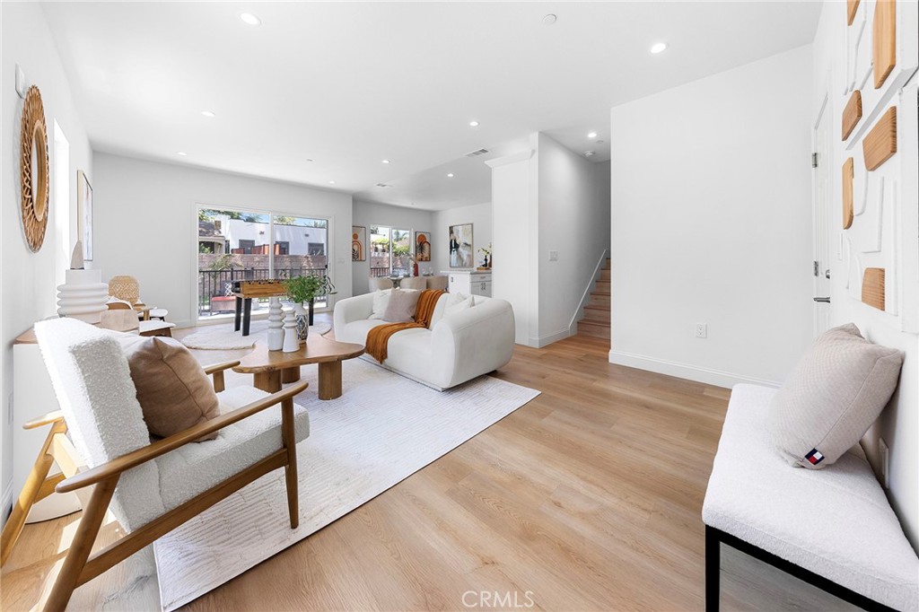 MLS #WS25218052 image #11