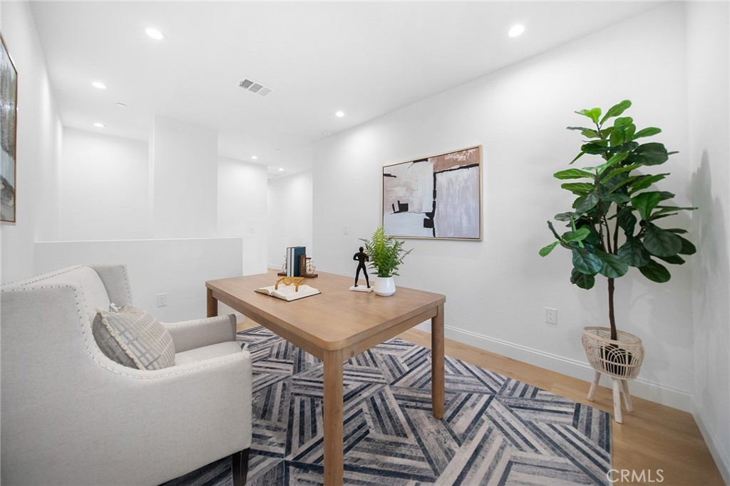 MLS #WS25218055 image #28