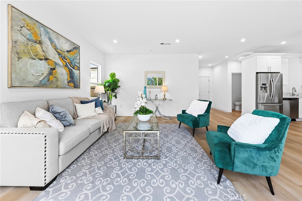 MLS #WS25218060 image #13