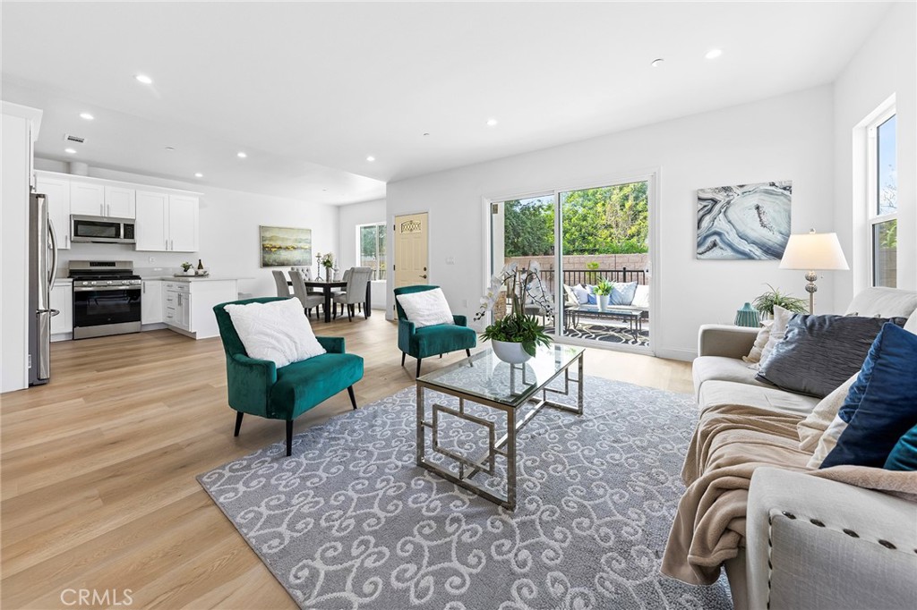 MLS #WS25218060 image #16