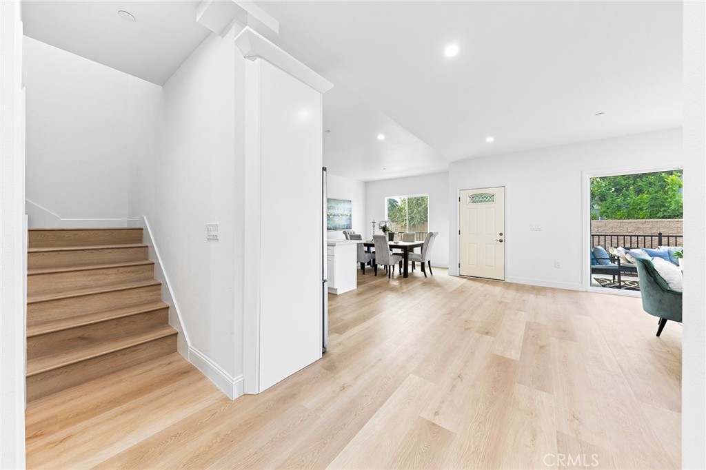 MLS #WS25218060 image #25