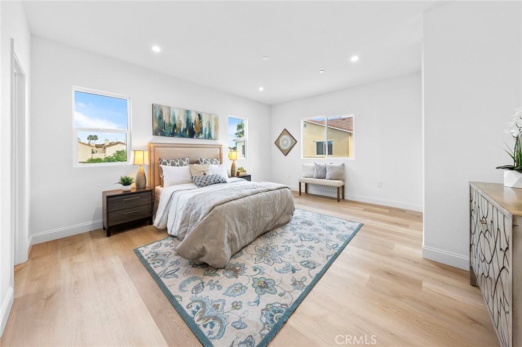 MLS #WS25218060 image #30