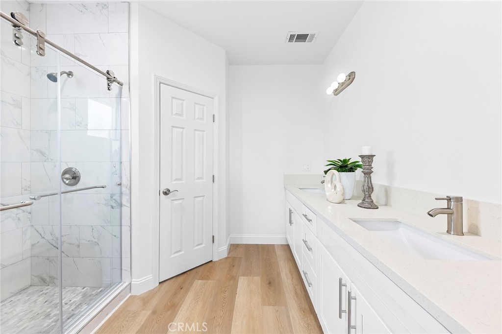 MLS #WS25218060 image #33