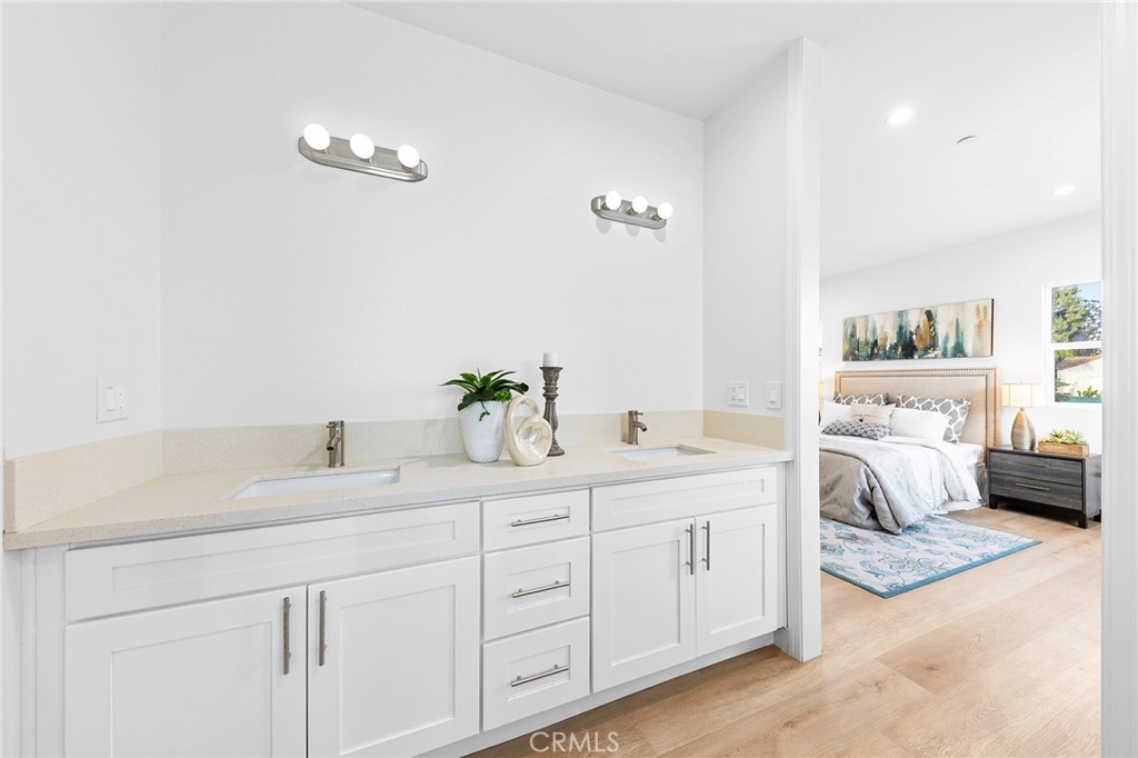 MLS #WS25218060 image #34