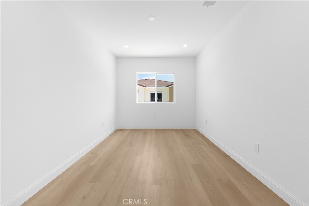 MLS #WS25218061 image #34