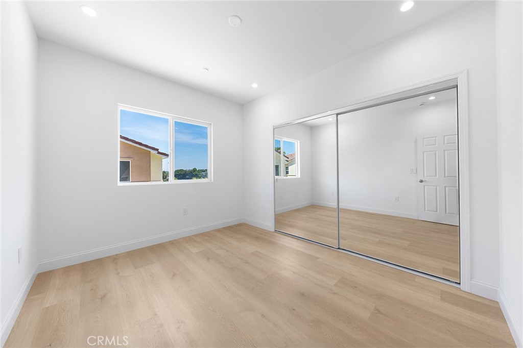 MLS #WS25218061 image #35