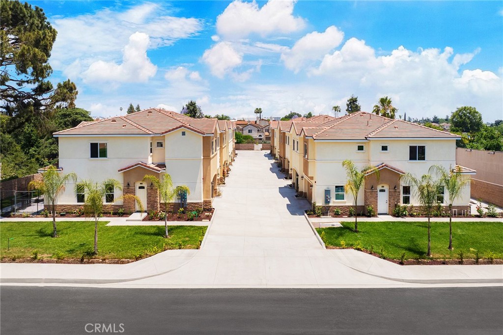 MLS #WS25218065 image #1