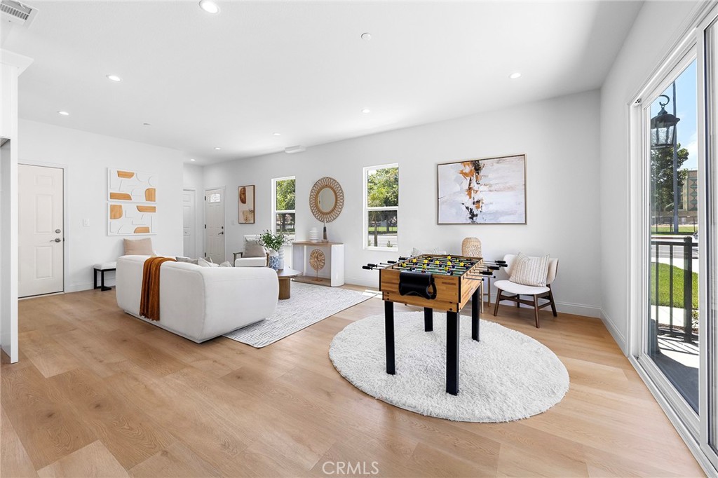 MLS #WS25218071 image #16