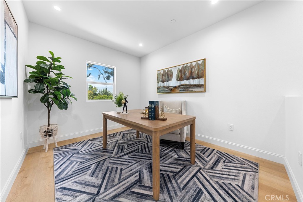 MLS #WS25218071 image #27